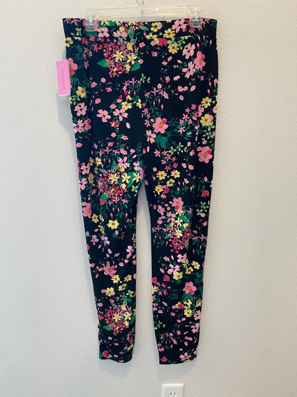 Riley & Rae | Floral pull on pants - Picture 2 of 4